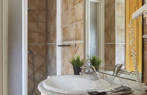 Leitza Hotel | Leizarooms