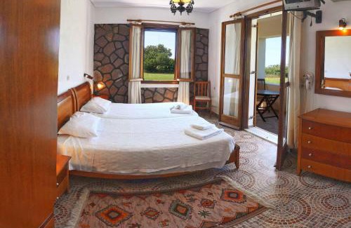 Mithimna Apartment | Lela Kaptani Eftalou Olive Grove