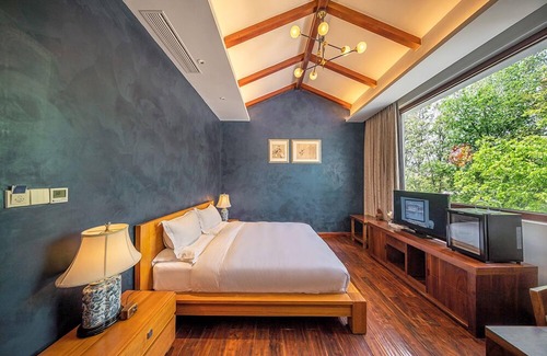 Shuhe Old Town House | Leliving Butterfly Resort Lijiang