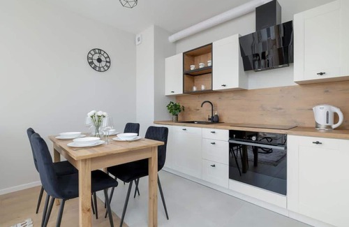 Pradnik Czerwony Apartment | Lema 19 | Bright Apartment | Near Tauron Arena