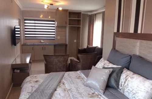 Greater Johannesburg Metropolitan Area House | Lemao Properties/guest house