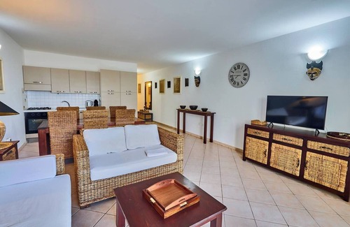 Santa Maria Apartment | Leme Bedje Sea View - Pool & Wifi