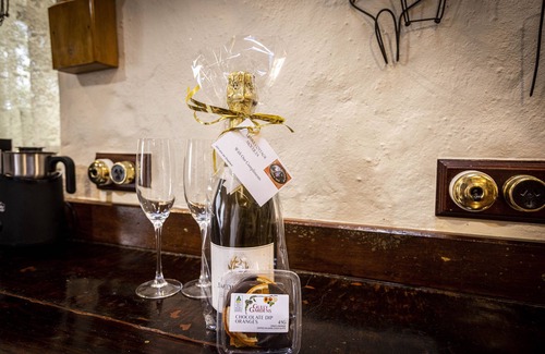 Moculta Cottage | Lemke Cottage, Moculta. In the beautiful Barossa Valley of South Australia