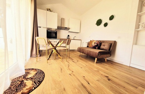 Piscinas House | Lemon Court Suite Piscinas