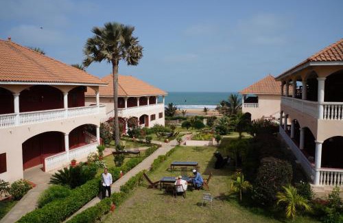 Kerr Serign Resort | Lemon Creek Hotel Resort