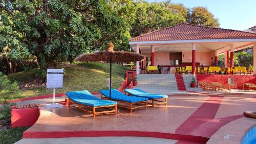 Kerr Serign Resort | Lemon Creek Hotel Resort
