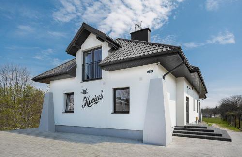 Piotrkow Trybunalski House | Lemon