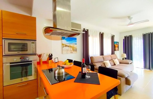 Costa Meloneras Villa | Lemon Terraced House