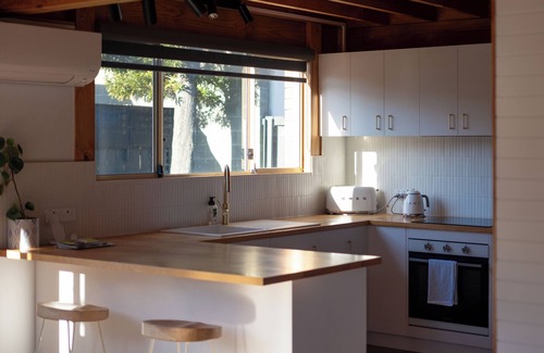 Bellerive Cottage | Lemon Tree