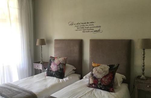 Kloof Bed & Breakfast | Lemon Tree B&B