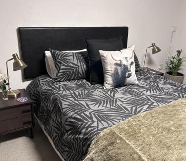 Greater Johannesburg Metropolitan Area House | Lemon Tree Cottage