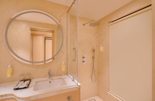 Erode Hotel | Lemon Tree Hotel, Erode