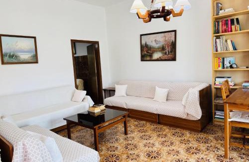 Kalavarda House | Lemon tree's house