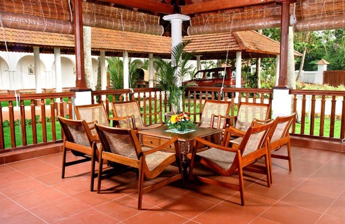 Muhamma Resort | Lemon Tree Vembanad Lake Resort, Kerala