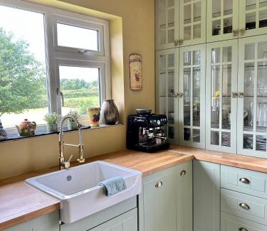Shanavooneen House | Lemonade Cottages
