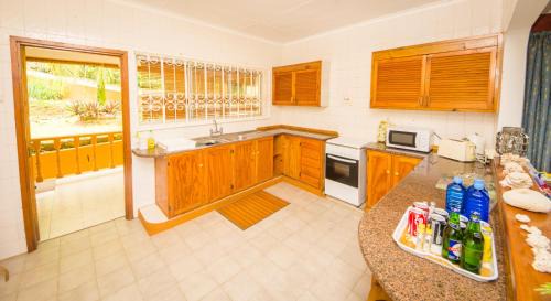 Mare Anglaise Cabin | Lemongrass Lodge