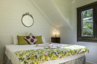 Mare Anglaise Cabin | Lemongrass Lodge