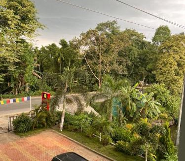 Lakhimpur Hotel | Lemonwood cottage
