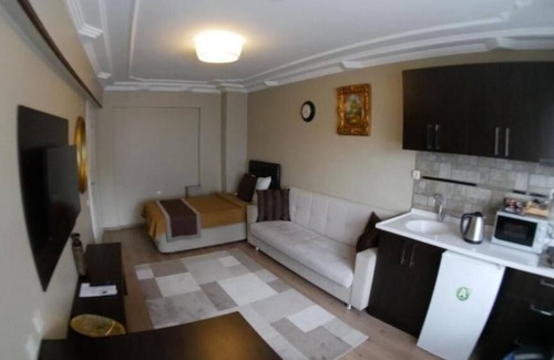 Old Town House | Lena Central Flats