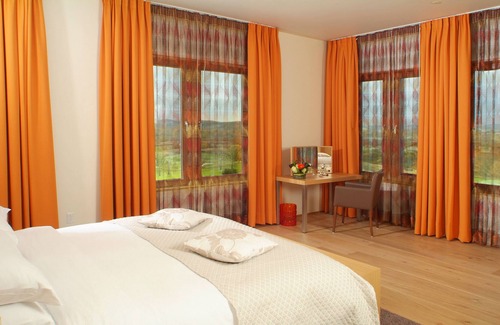 Ford City Hotel | Lenape Heights Golf Resort