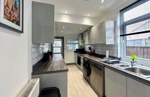 Cleethorpes House | Lenhurst House MyShortLets