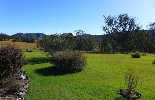 Mount George Cottage | Lenoroc - Rural Ambience with Netflix. nStay on working farm 14 minute from town