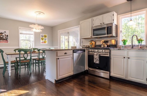 Lenox House | Lenox Gem with AC!