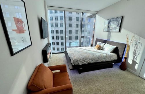 North Buckhead Apartment | LENOX MALL HIGHRISE