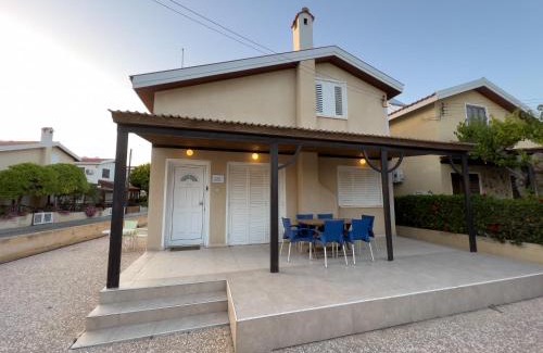 Ayia Thekla House | Leo Boutique Beachfront