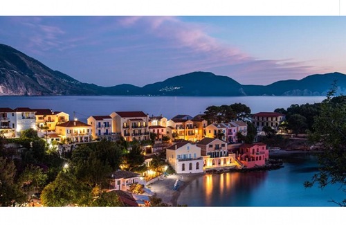 Assos Apartment | Leo's Lounge. Stunning Studio on the beach!