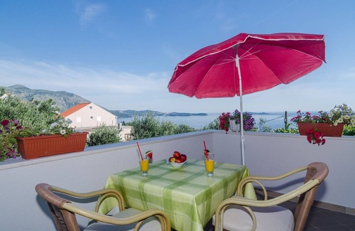 Brasina Apartment | Leo's Room - Double Room with Balcony and Sea View