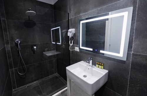 Kashar Hotel | Leon Hotel