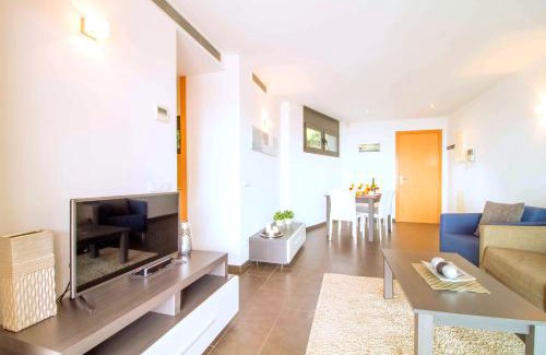 Almadraba-Canyelles Apartment | LEON INMO Apartment Estefania - 10320