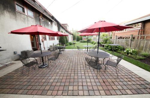 Grand Rapids Bed & Breakfast | Leonard at Logan House