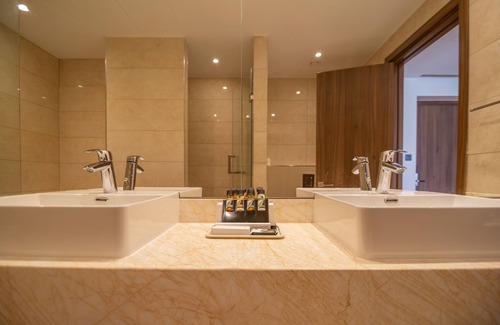 Larnaca City Centre Hotel | Leonardo Boutique Hotel Larnaca