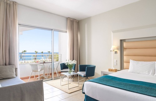 Paphos Hotel | Leonardo Cypria Bay