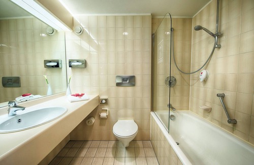 Hamburg-Mitte Hotel | Leonardo Hotel Hamburg Stillhorn