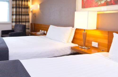 Heathrow Villages Hotel | Leonardo London Heathrow Airport