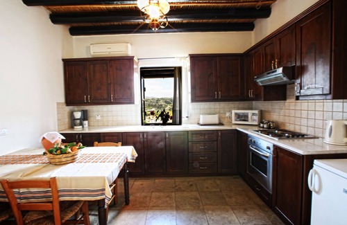 Goudi Apartment | Leonidas Village Houses