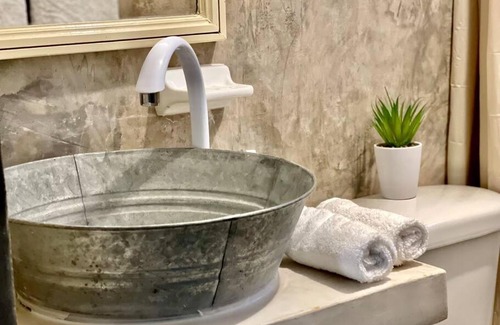 Zona Paseo Montejo Apartment | Leonora Apt Pool Paseo Montejo Merida