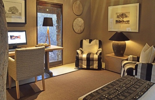 Thorny Bush Game Reserve Cabin | Leopard Hills