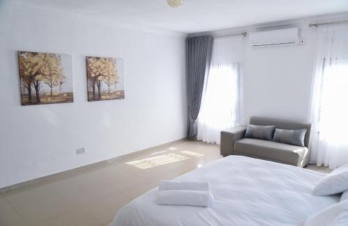 Lusaka Apartment | Leopard Tree Apartments