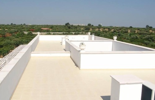 Conversano Villa | "LERALORA " COUNTRY VILLA WITH SWIMMING POOL AND PATIO CLOSE TO SEA AND FAMOUS PLACES