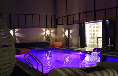 Al-Maghtas Ski Chalet | LeRose Villa, where luxury meets the beauty of nature. Near the Dead Sea, Jordan