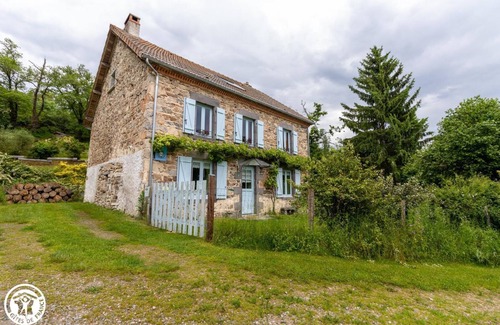 Saint-Hilaire-la-Croix House | Les 4 Chemins - Saint-hilaire-la-croix