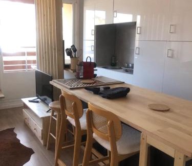 Le Sauze Apartment | Les alpages - lit queen size - centre station