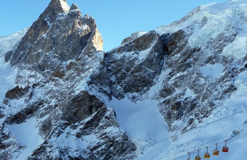 La Grave Apartment | Les Alpinistes N ° 11 La Grave, facing the Meije