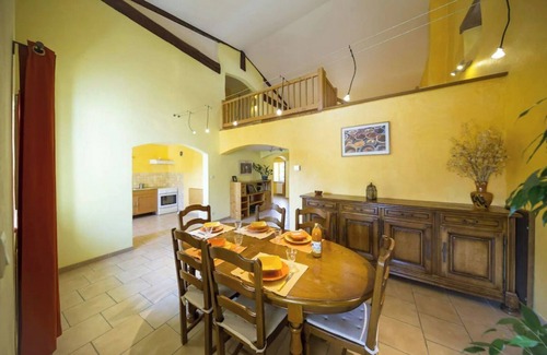 Charols Other | Les Amandiers - Quiet character farmhouse with swimming pool in wooded grounds
