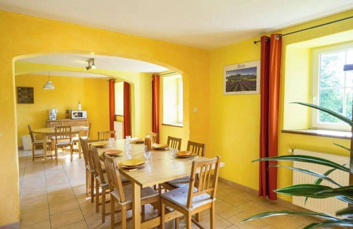 Charols Other | Les Amandiers - Quiet character farmhouse with swimming pool in wooded grounds