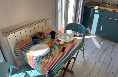 Le Camas Apartment | Les Amis 1827